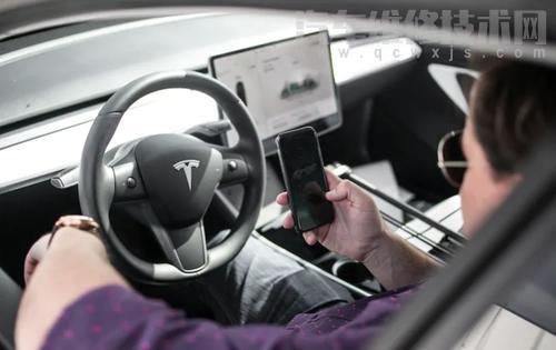 使用手機解鎖和啟動特斯拉model3步驟方法